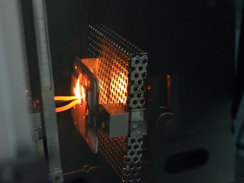 開關的阻燃性檢測演示